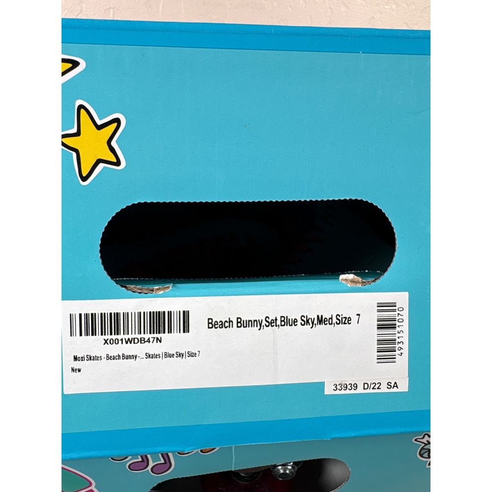 Moxi Skates Beach Bunny Blue Sky Roller Skates Women Size 7 New in Box - Picture 5 of 5